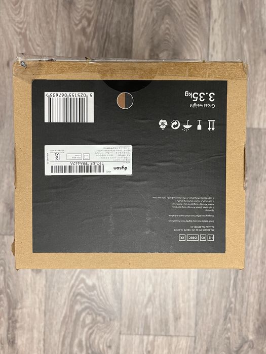 Стайлер для прямого та хвилястого волосся Dyson Airwrap i.d.