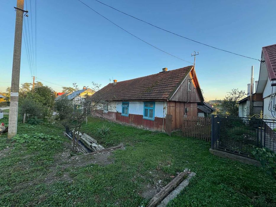 Продаж половини будинку з ділянкою в с. Довге, Дрогобицький р-н!
