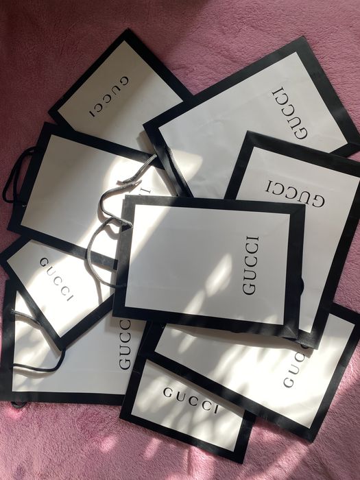 Брендовые пакеты, коробки, пыльники, карточки, аксессуары