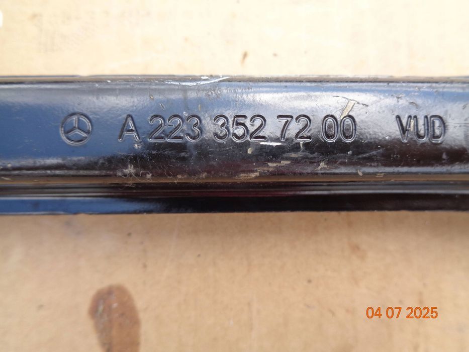 wahacz tylny górny mercedes-benz s w223 a2233527200
