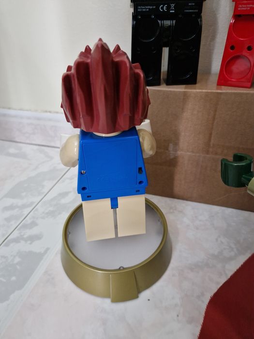 Bonecos da Lego com despertador