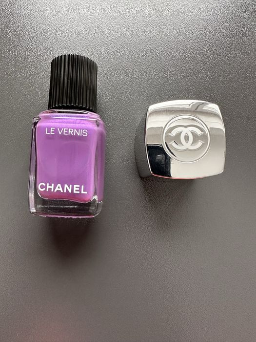 Chanel limitowany exkluzywny lakier do paznokci.