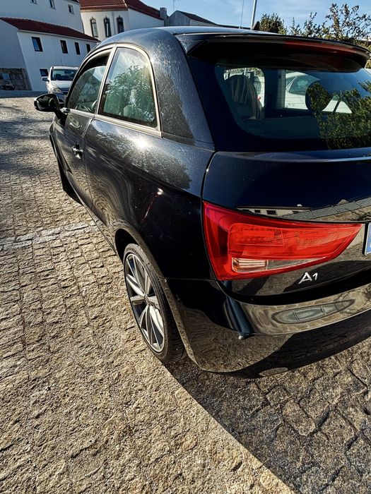 Audi A1 sportback 1.6tdi 105cv 2010 foto 4