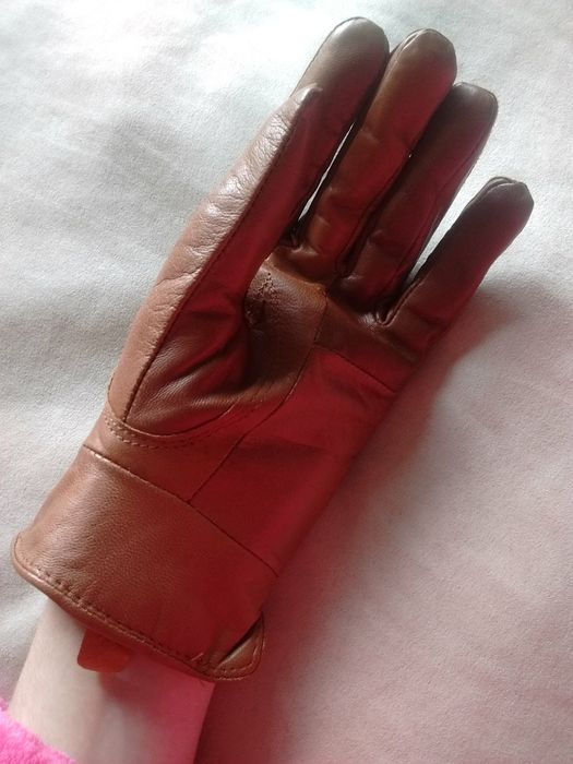 Luvas em pele novas de mulher M