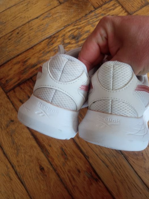 Białe buty damskie Reebok