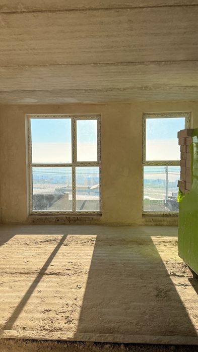 Продаж таунхаусу Aura Village