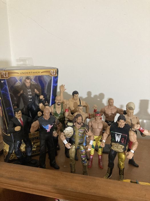 Figuras WWE em bom estado !