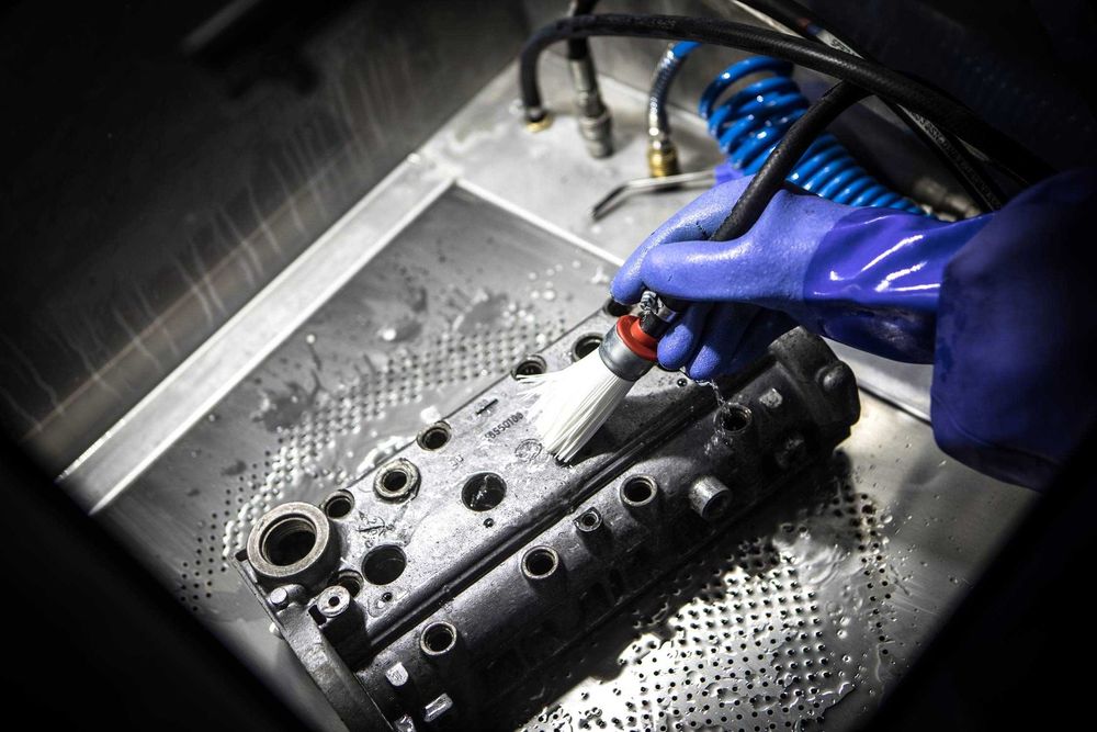 Usługa | Czyszczenia | Mycia | Regeneracji | Części | Metali | Tworzyw