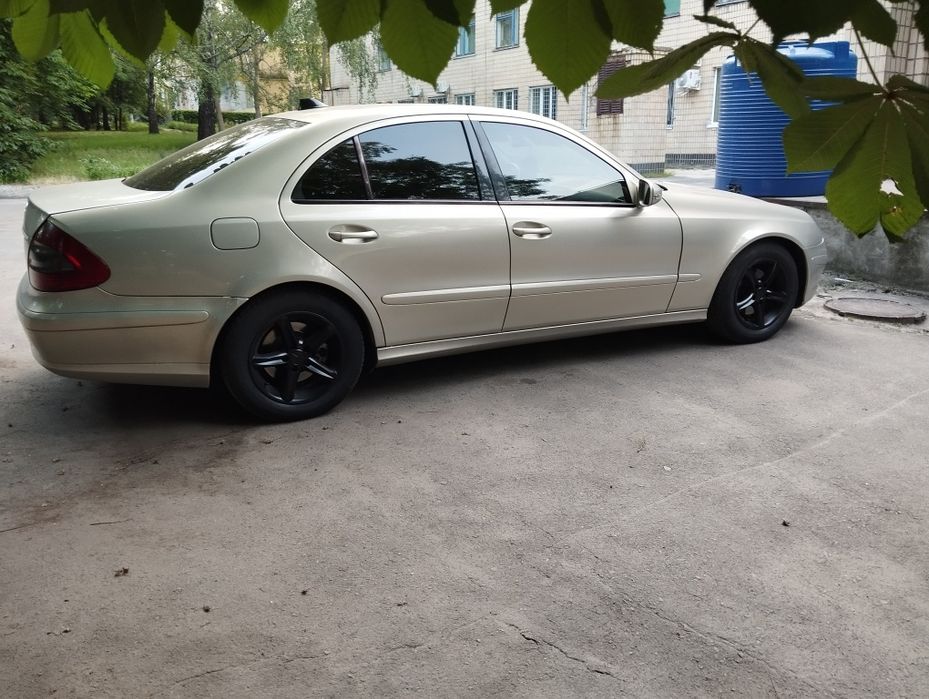 Продам власний Мерседес w 211