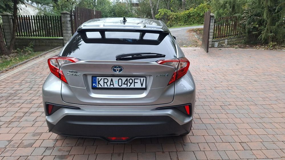 Toyota C-HR 1.8 Hybryda Super Stan