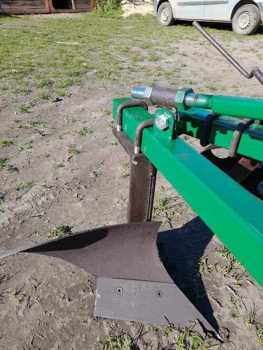 Продам плуг 2*20