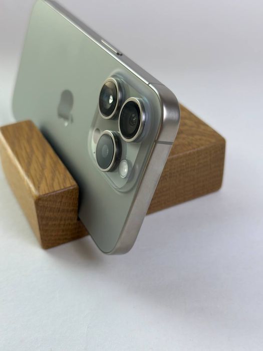 Apple iPhone 15 Pro 256Gb Natural Titanium