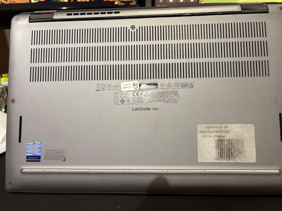 Dell Latitude 7410 2w1 14” • i5-10310u • 16 GB • 512 GB