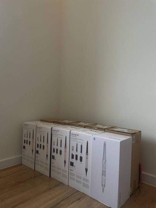 Оригінальні стайлери Dyson