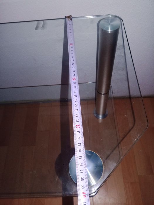 Stolik szklany pod telewizor