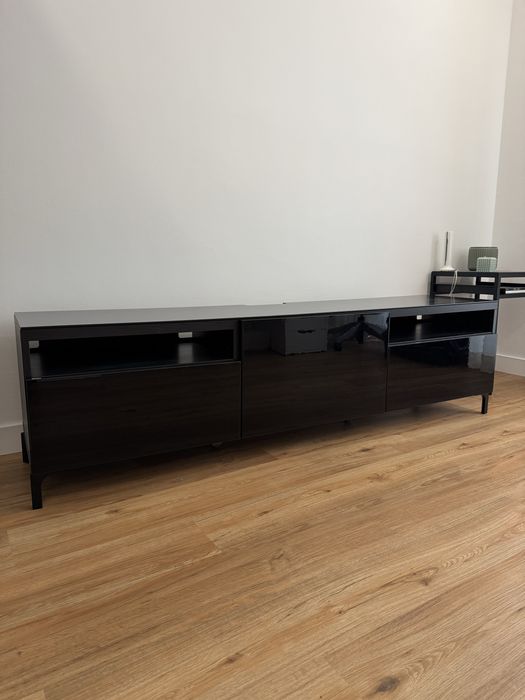 Movel de TV BESTA Preto c/vidro