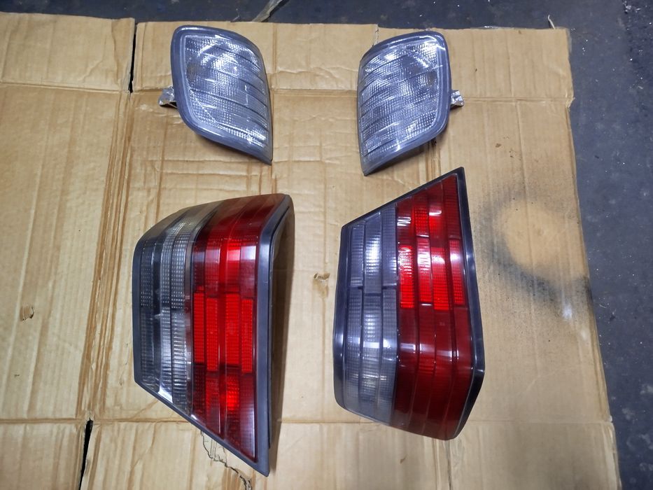 Мерседес Е 124. Стопы+повороты.Цена 100 у.е. за все