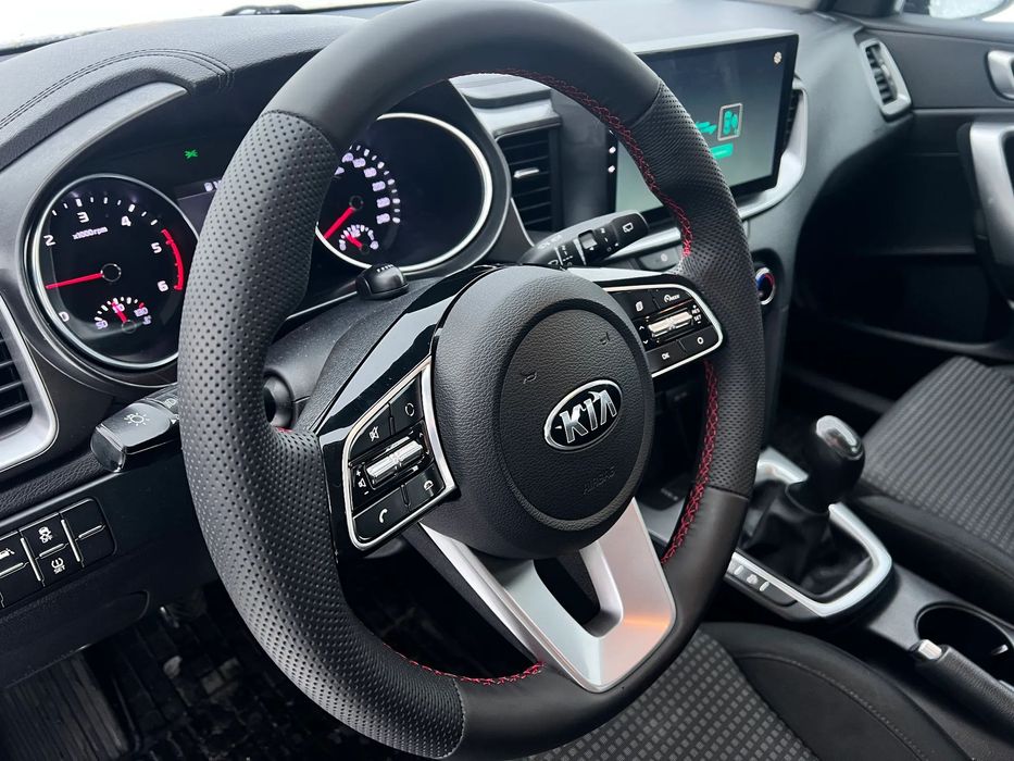 Kia Ceed | SALON POLSKA | NOWE OPONY | nawigacja | CarPlay | FV23%