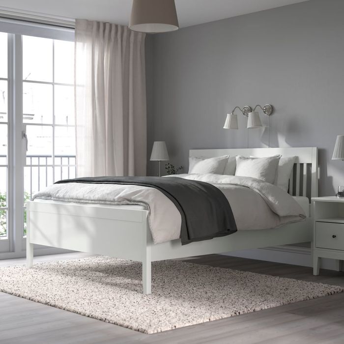 Cama de casal semi nova