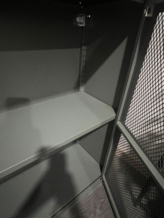 Móvel IKEA metálico verde