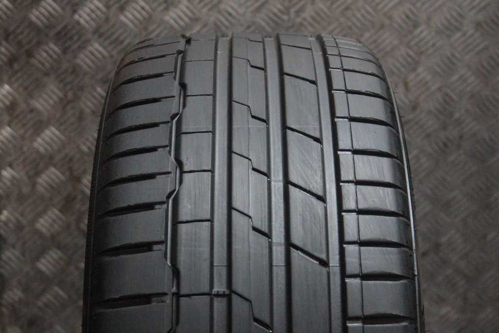 235/45/18 Hankook Ventus S1 evo 3 235/45 R18 98Y XL 2022r