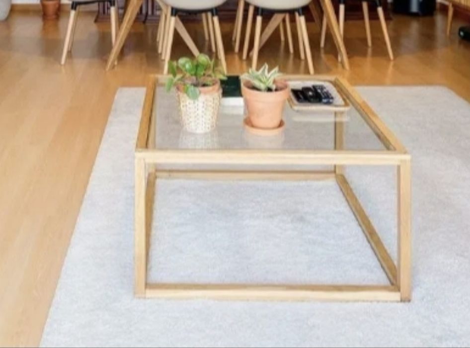 Mesa centro com vidro