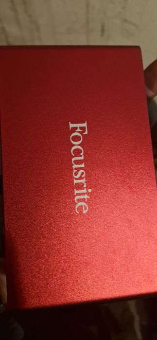 Monitor Studyjny Yamaha hs8 + interfejs Focusrite scarlet solo.  NOWE!