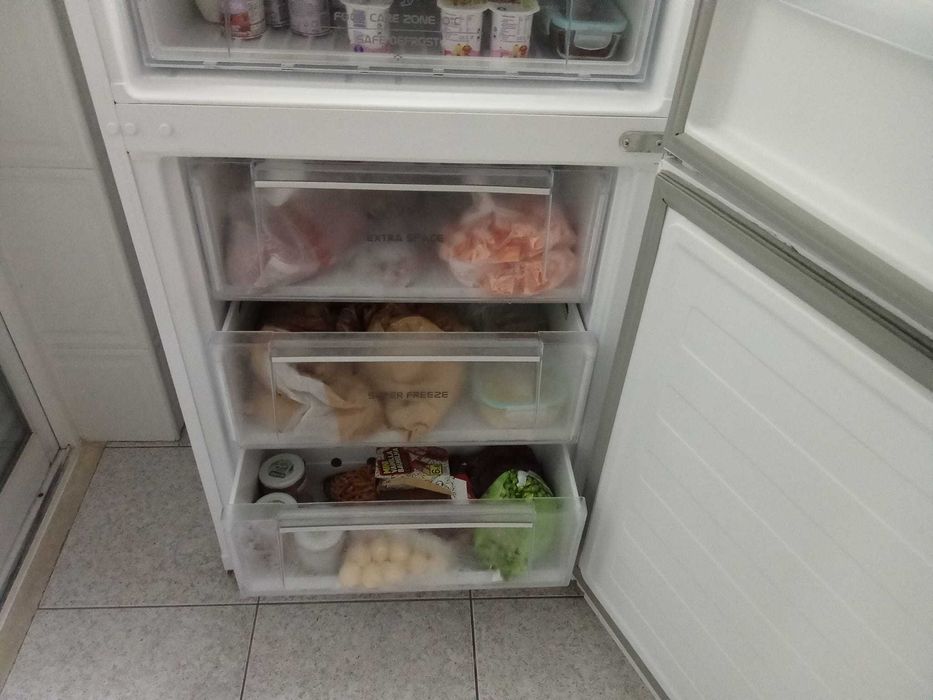 Frigorífico Combinado Hotpoint/Ariston 450 Litros