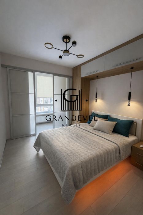 Продаж 1к квартири Олександра Олеся 5-А, ЖК Варшавський-2, Виноградар