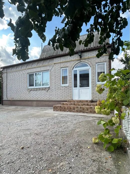 Продам гарний будинок 70км від м.Києва