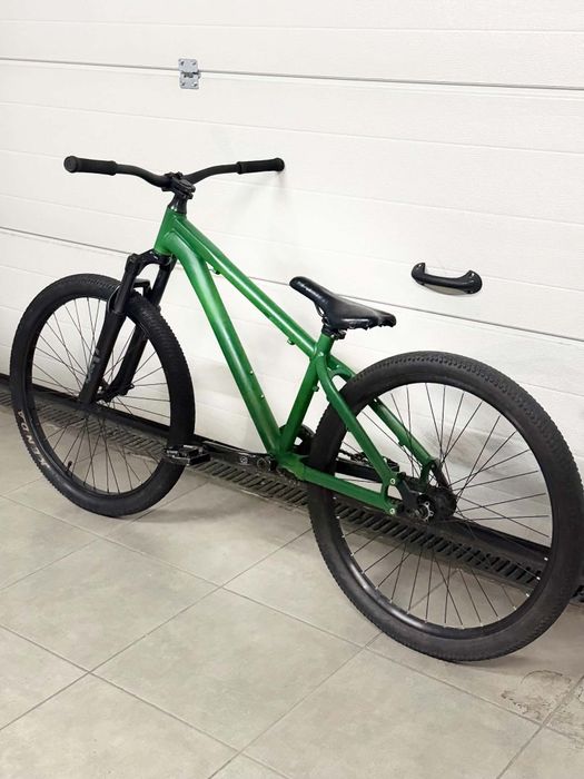 Rower dirt Kona Cowan 26