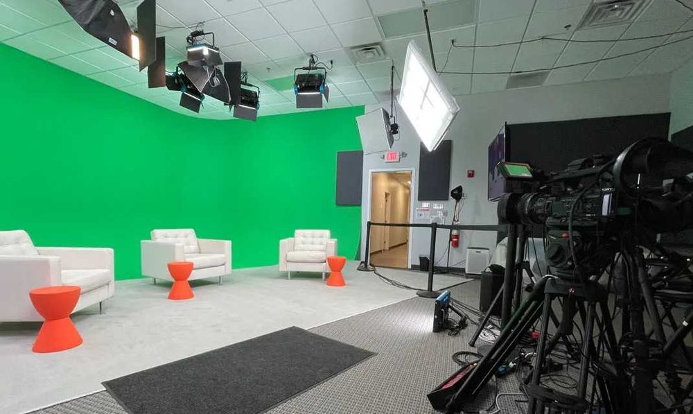 Продаж або інвестиції у розвиток телеканалу у центрі Києва