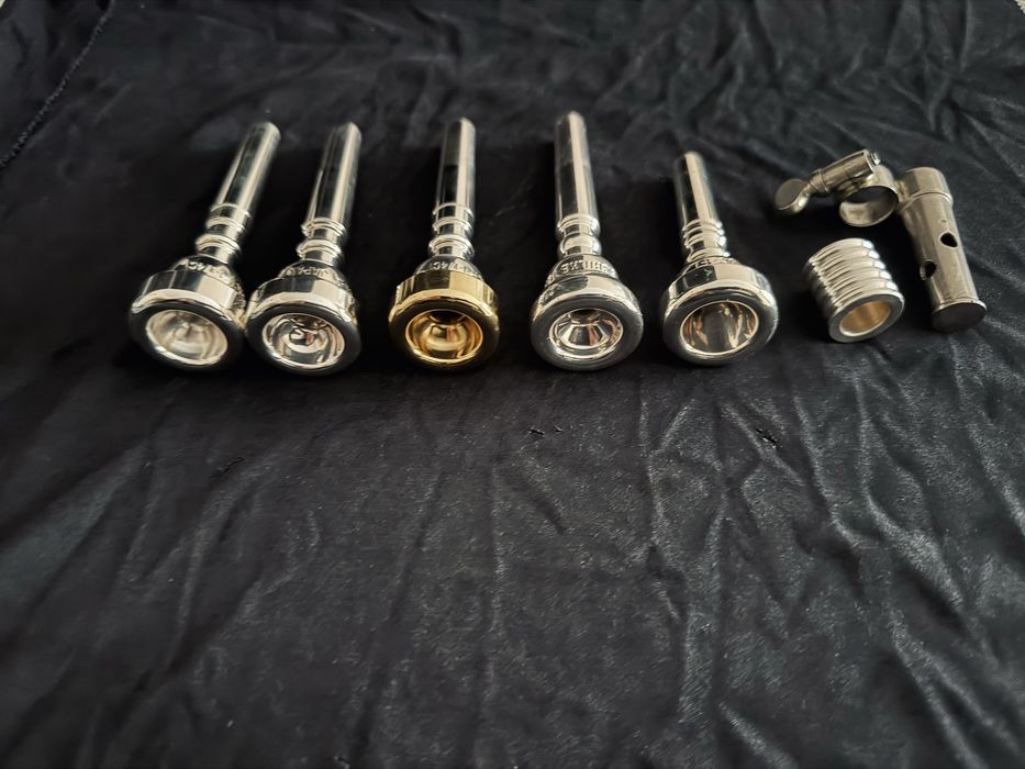 Bocais e acessórios para trompete