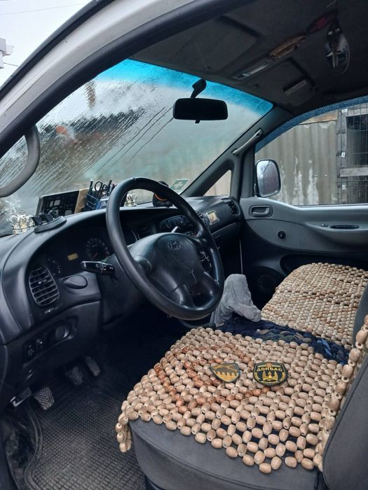 Автомобіль Hyundai h200