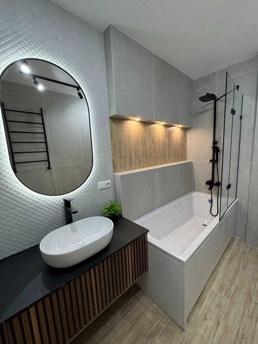 2-кімнатна з ремонтом70м,кв| Центр, Містечко Центральне,  | кухня 25 м²