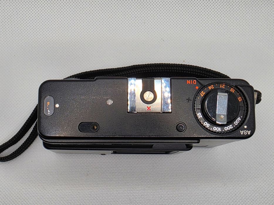 Revue Compact De Luxe 35 – Câmara Analógica 35mm Vintage
Revue Compact