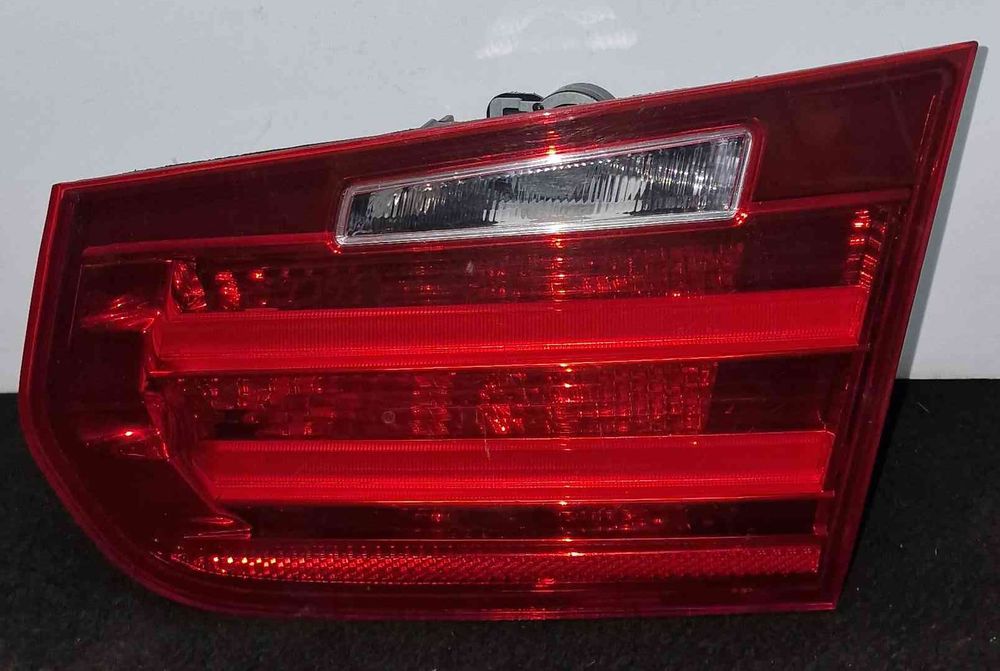 Farolim da Mala Direito 737111201 - BMW 3