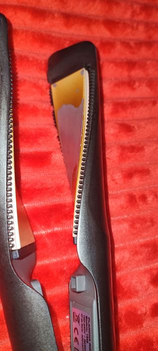 Prancha Alisadora ondulada Marca Jocca (230c)