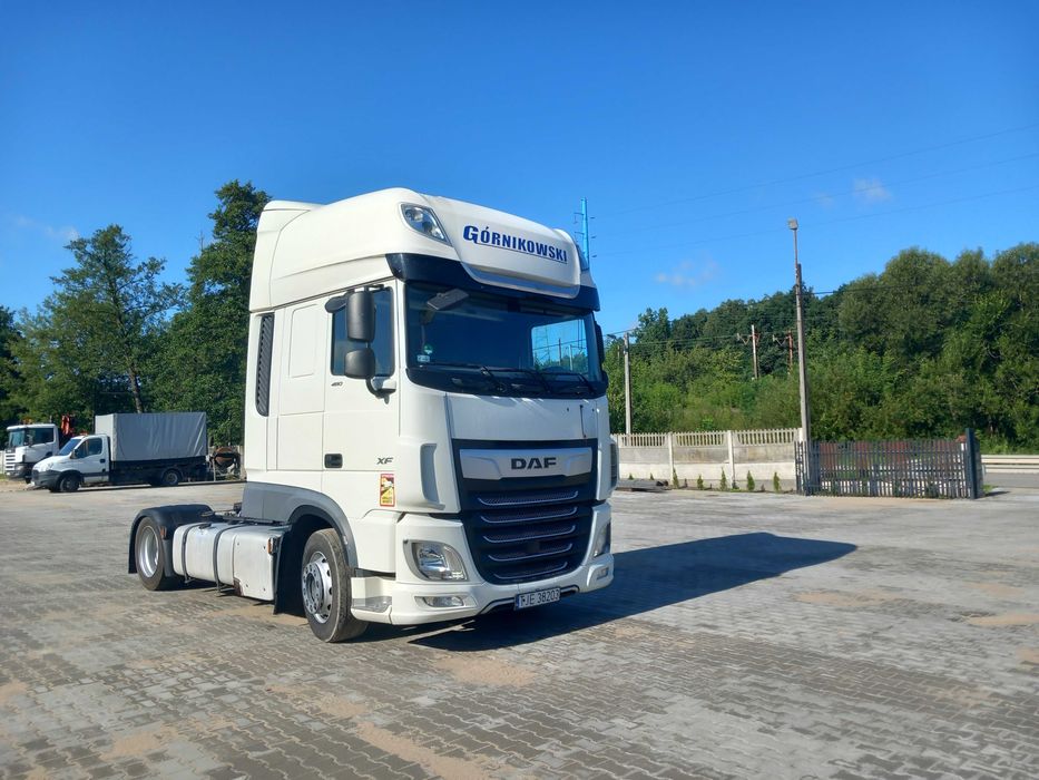 DAF 106 mega low deck