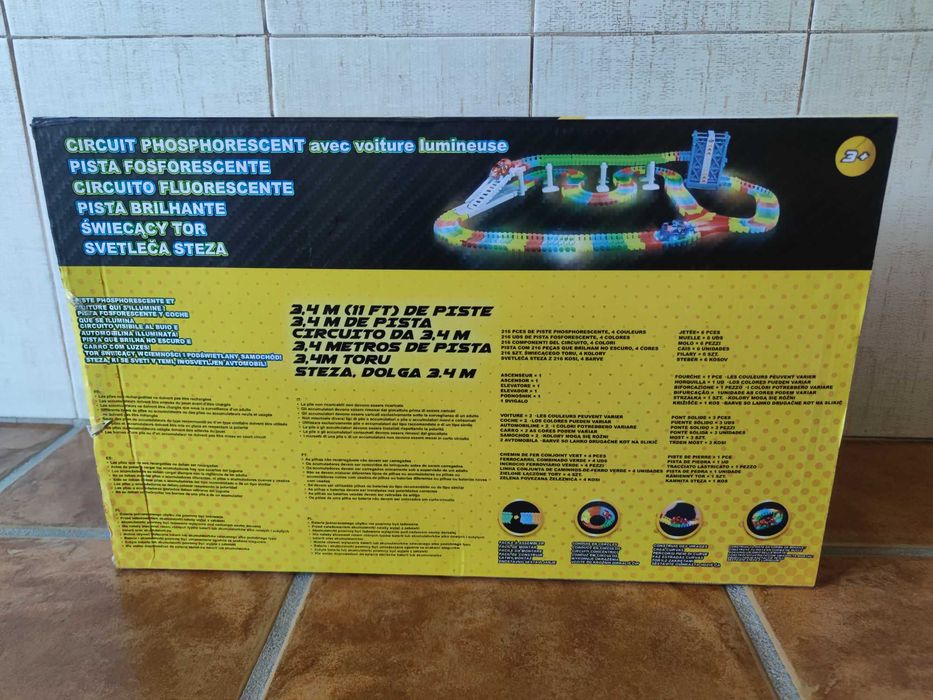 2 Pistas Action Reaction