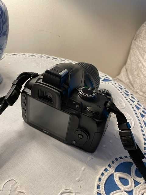 NIKON D3000 necessità de uma revisão