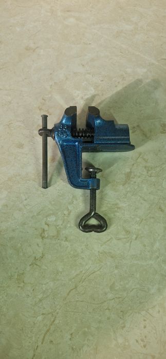 Stare imadło niebieskie