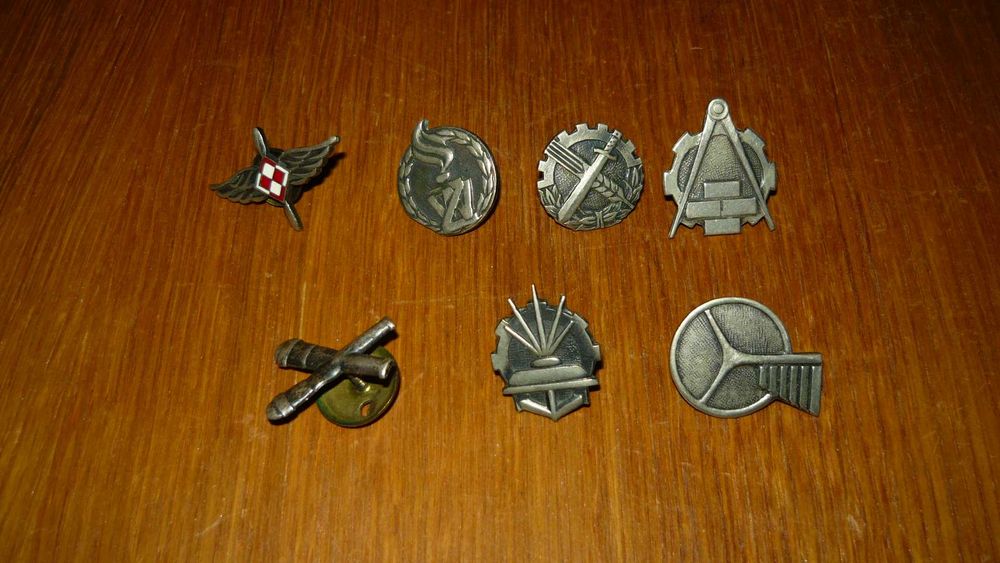 Korpusówki zestaw 7  szt. korpusówka PRL wojskowe