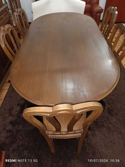 Mesa de jantar + 6 cadeiras