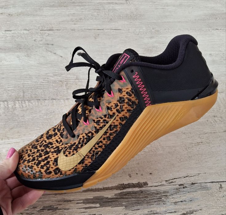 Кросівки NIKE (Найк) р.42 маломірять