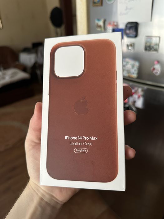 Оригінальний шкіряний чохол Apple Iphone 14 Pro Max Торг можливий.