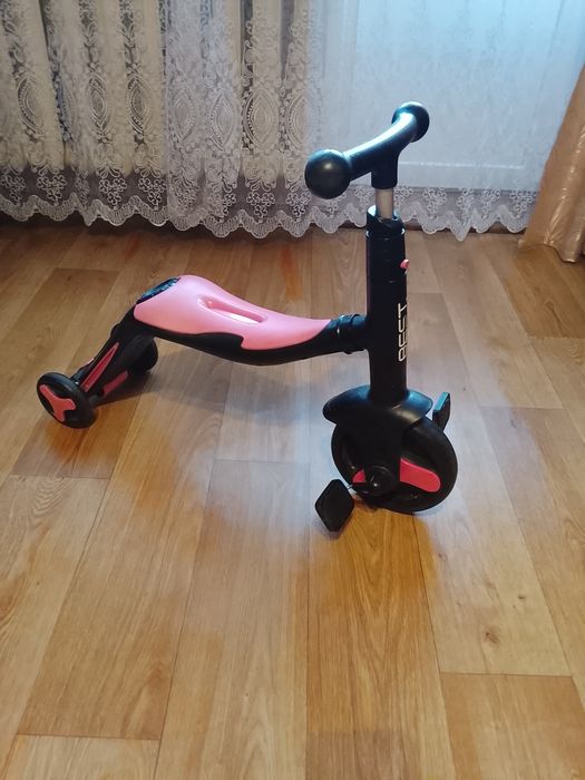 Продам самокат-беговел