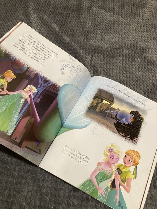 Книга, книга англійською мовою, книга Frozen