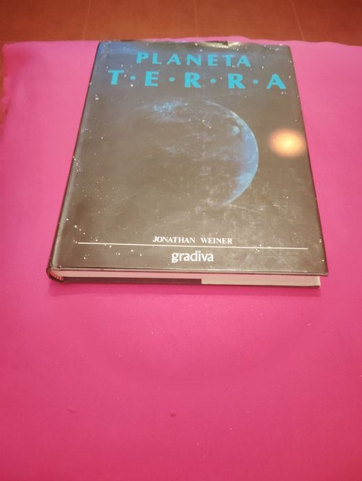 Livro Planeta Terra Usado