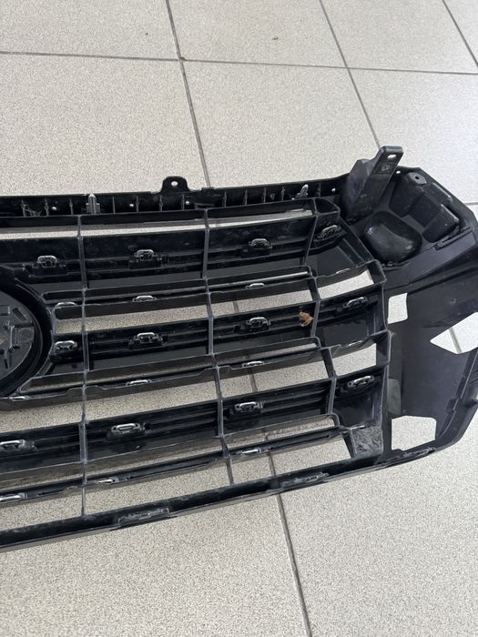 Решітка радіатора Land Cruiser200 рестайлінг